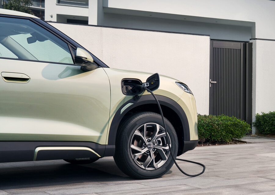 BYD ATTO 2 charging